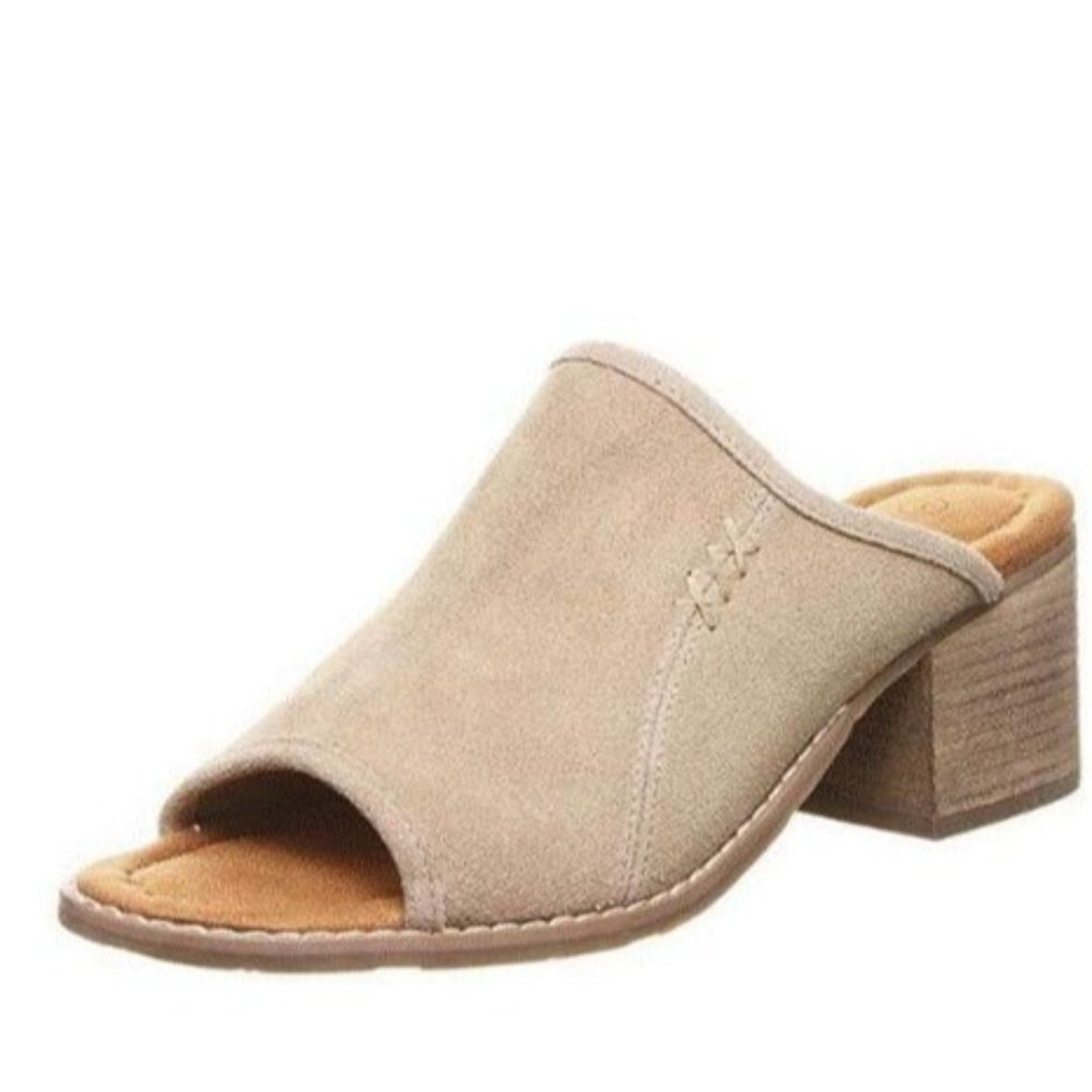 BearPaw Women's Edina Mule Sandal in Sand size 8.5